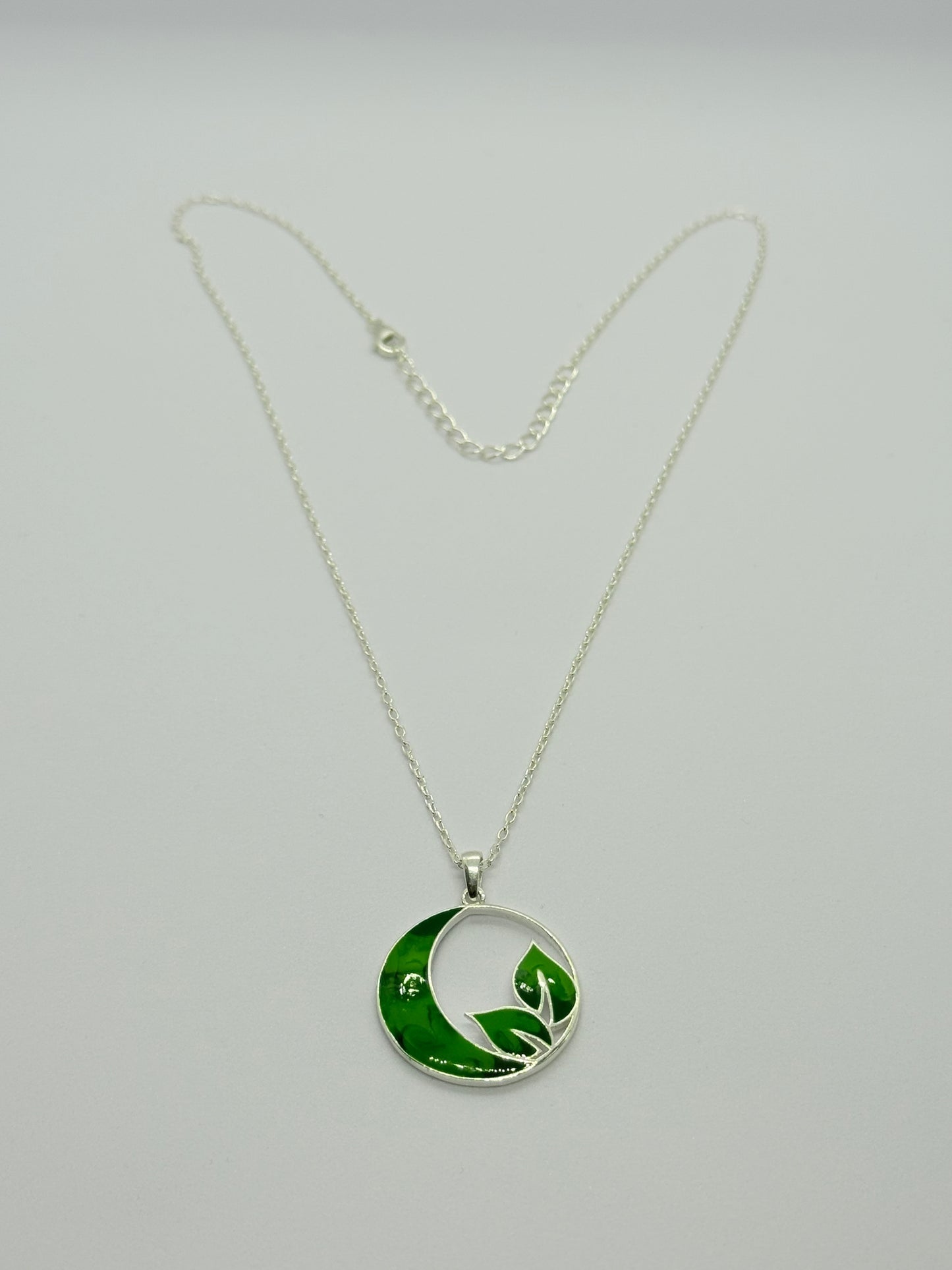 Aura Earth - Silver Pendant
