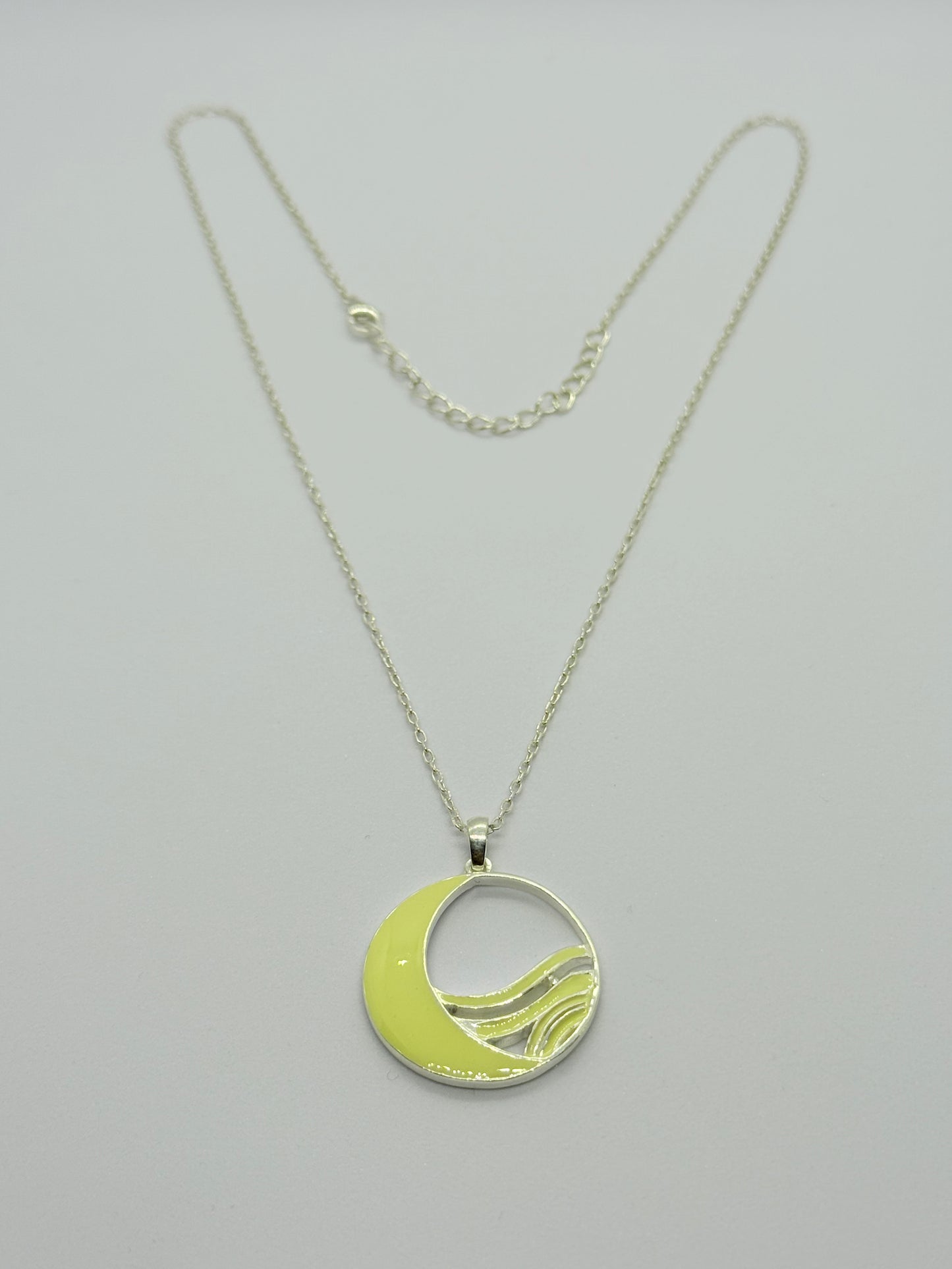 Zephyr Air - Silver Pendant